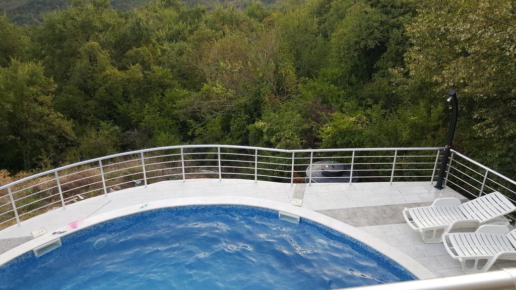 Whitehouse Villa Вирпазар Екстериор снимка