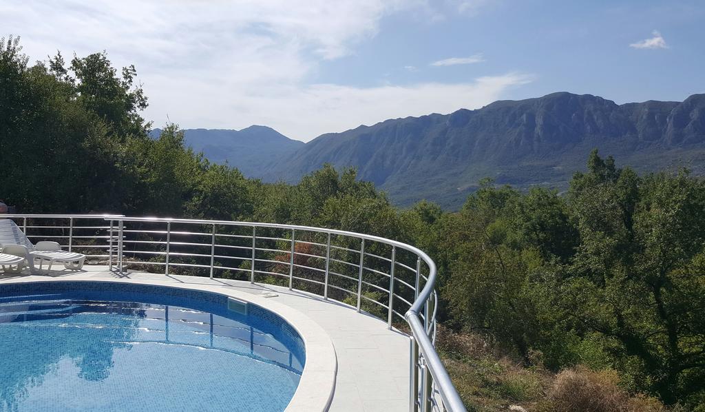 Whitehouse Villa Вирпазар Екстериор снимка